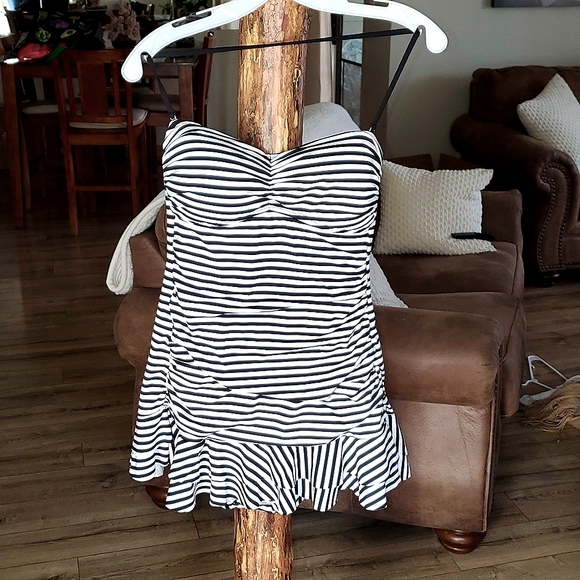 Apt. 9 Other - APT.9 Vintage style bathing suit.  Med.